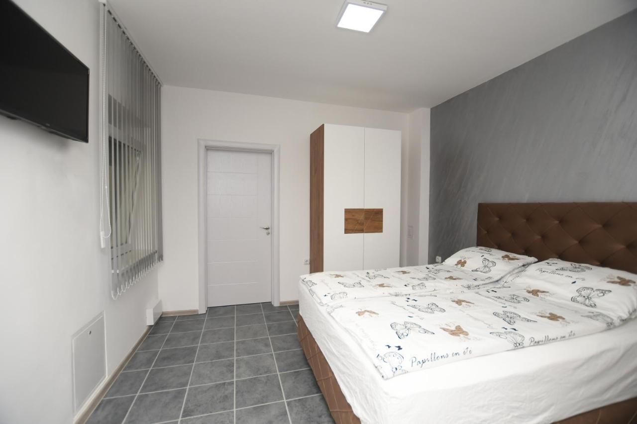 Relax Apartmani Кладово Экстерьер фото