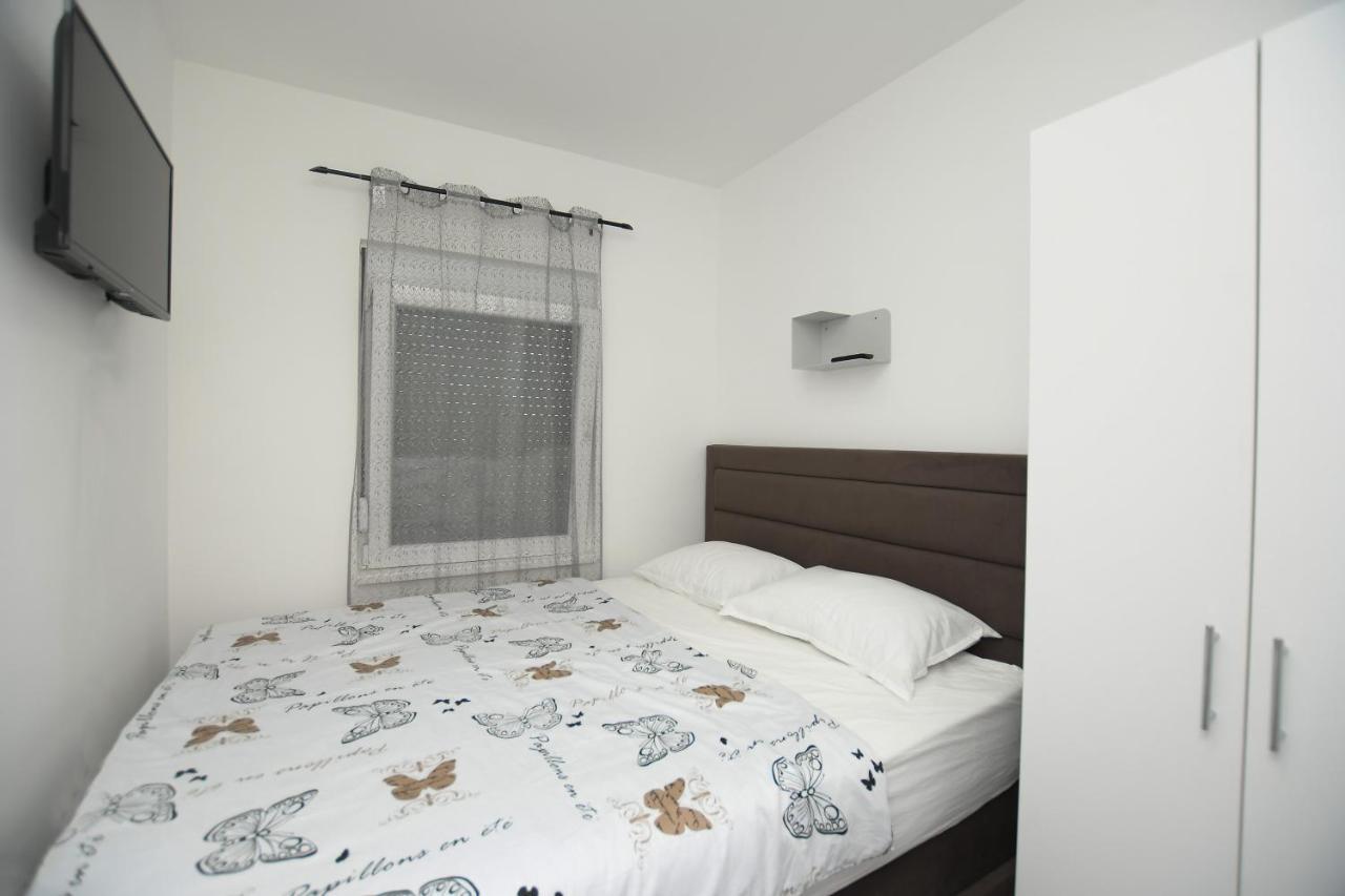 Relax Apartmani Кладово Экстерьер фото
