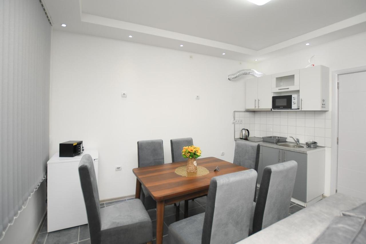 Relax Apartmani Кладово Экстерьер фото