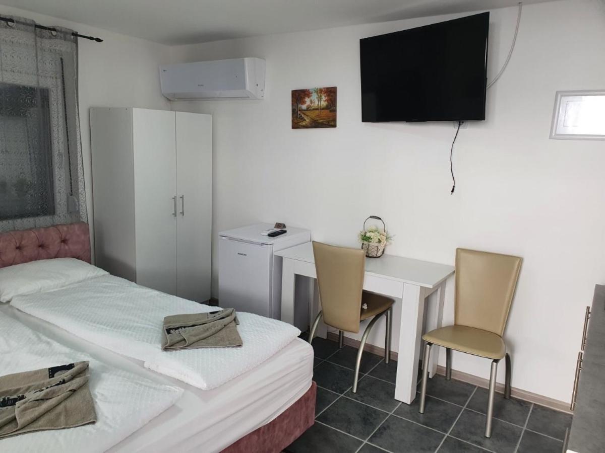 Relax Apartmani Кладово Экстерьер фото