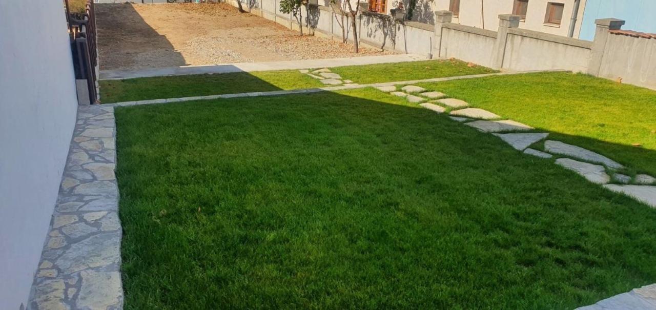 Relax Apartmani Кладово Экстерьер фото